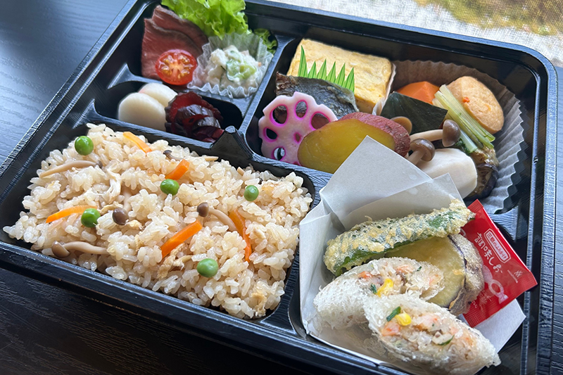 季節の火薬幕の内弁当